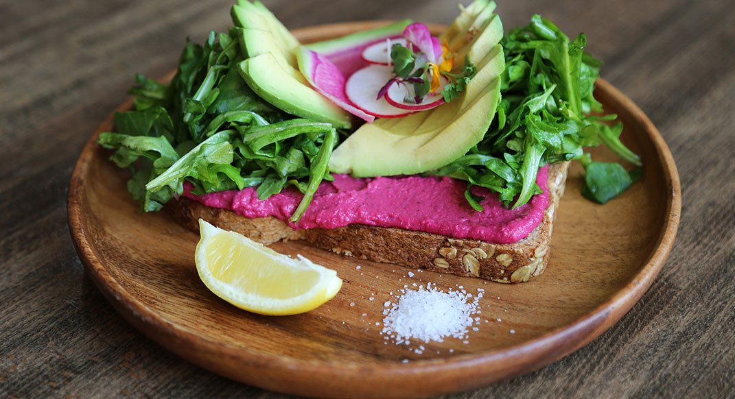 6 Nutrition Tips for Trail-Running Teens